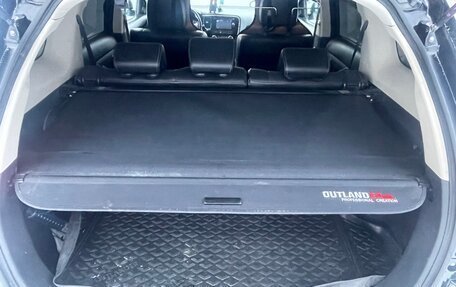 Mitsubishi Outlander III рестайлинг 3, 2016 год, 1 900 000 рублей, 16 фотография