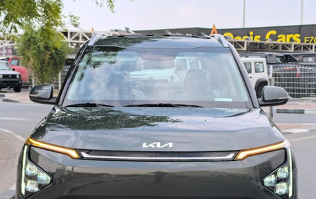 KIA Carens, 2025 год, 2 680 000 рублей, 2 фотография