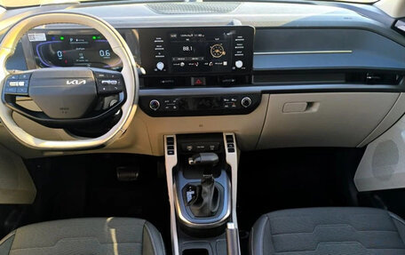 KIA Carens, 2025 год, 2 680 000 рублей, 8 фотография