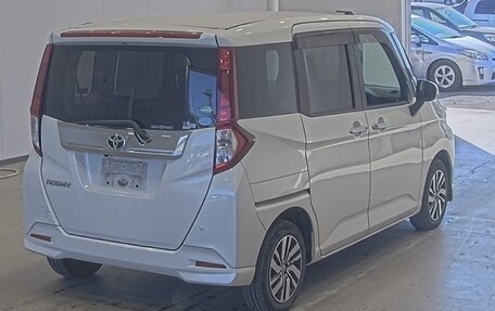 Toyota Roomy I, 2017 год, 585 000 рублей, 2 фотография