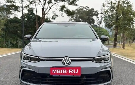 Volkswagen Golf VIII, 2022 год, 1 550 003 рублей, 2 фотография