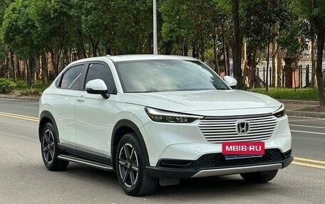 Honda Vezel, 2023 год, 1 650 000 рублей, 4 фотография