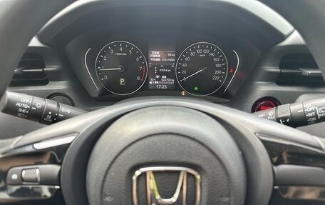 Honda Vezel, 2023 год, 1 650 000 рублей, 21 фотография