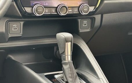 Honda Vezel, 2023 год, 1 650 000 рублей, 23 фотография