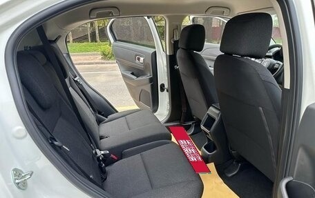 Honda Vezel, 2023 год, 1 650 000 рублей, 25 фотография