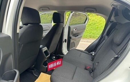 Honda Vezel, 2023 год, 1 650 000 рублей, 26 фотография