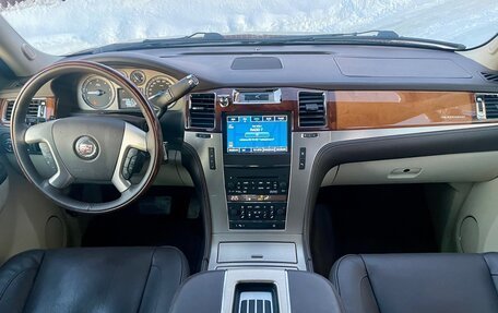 Cadillac Escalade III, 2011 год, 2 250 000 рублей, 11 фотография