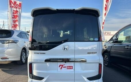 Honda Stepwgn IV, 2015 год, 1 770 000 рублей, 7 фотография