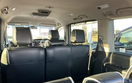 Honda Stepwgn IV, 2015 год, 1 770 000 рублей, 14 фотография