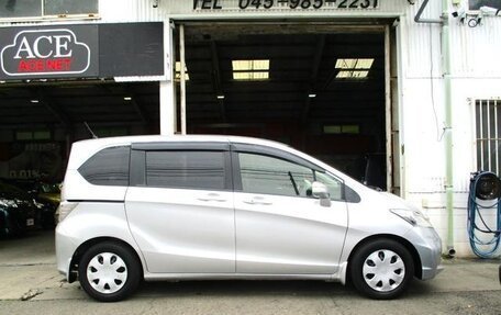 Honda Freed I, 2011 год, 784 000 рублей, 3 фотография