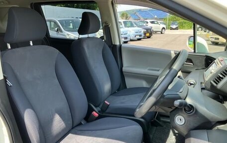 Honda Freed I, 2010 год, 732 000 рублей, 14 фотография