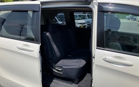 Honda Freed I, 2010 год, 732 000 рублей, 31 фотография