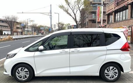 Honda Freed II, 2018 год, 1 328 000 рублей, 5 фотография