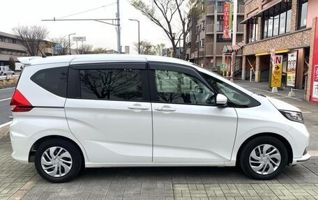 Honda Freed II, 2018 год, 1 328 000 рублей, 9 фотография