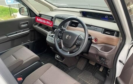 Honda Freed II, 2018 год, 1 328 000 рублей, 12 фотография