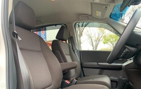 Honda Freed II, 2018 год, 1 328 000 рублей, 17 фотография