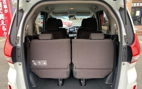 Honda Freed II, 2018 год, 1 328 000 рублей, 24 фотография