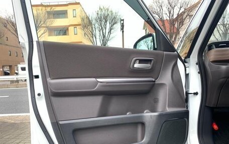 Honda Freed II, 2018 год, 1 328 000 рублей, 20 фотография