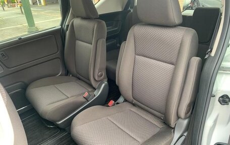 Honda Freed II, 2018 год, 1 328 000 рублей, 23 фотография