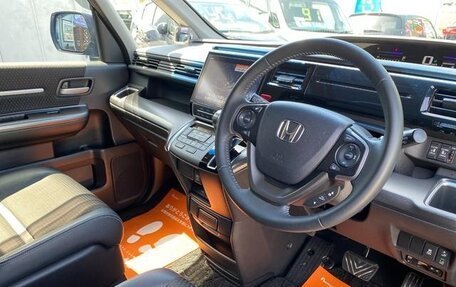 Honda Stepwgn IV, 2022 год, 2 176 000 рублей, 14 фотография