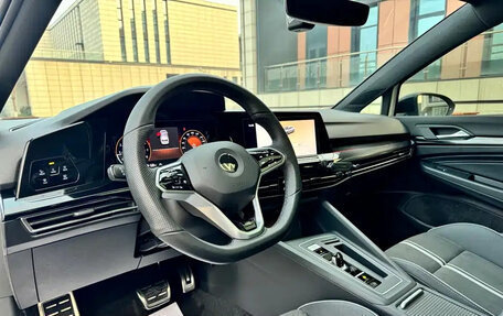 Volkswagen Golf VIII, 2022 год, 1 550 000 рублей, 8 фотография