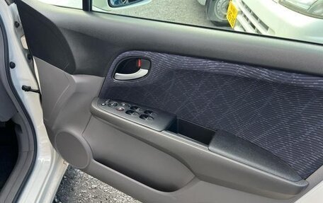 Honda Stream II, 2012 год, 1 012 000 рублей, 31 фотография