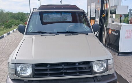 Mitsubishi Pajero III рестайлинг, 1998 год, 985 000 рублей, 1 фотография