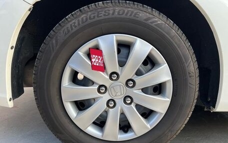 Honda Stream II, 2012 год, 1 012 000 рублей, 36 фотография