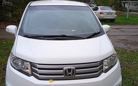 Honda Freed I, 2013 год, 1 150 000 рублей, 1 фотография