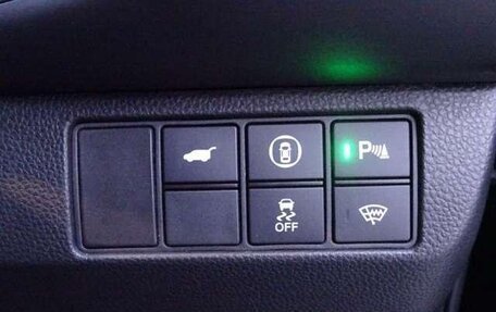 Honda Vezel, 2022 год, 2 048 000 рублей, 10 фотография