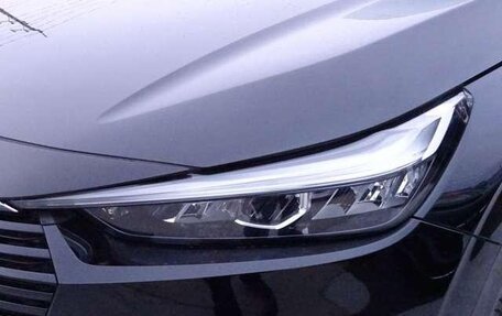 Honda Vezel, 2022 год, 2 048 000 рублей, 24 фотография