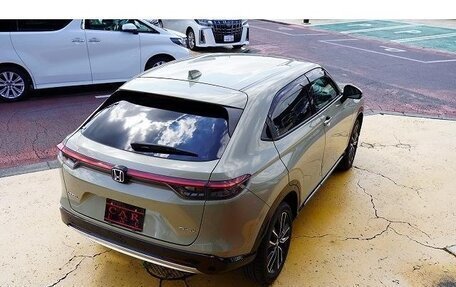 Honda Vezel, 2022 год, 2 141 000 рублей, 10 фотография