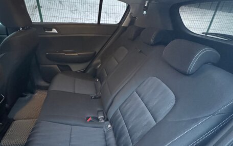 KIA Sportage IV рестайлинг, 2021 год, 2 100 000 рублей, 10 фотография