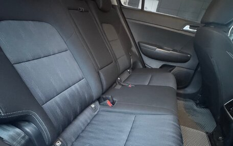 KIA Sportage IV рестайлинг, 2021 год, 2 100 000 рублей, 14 фотография