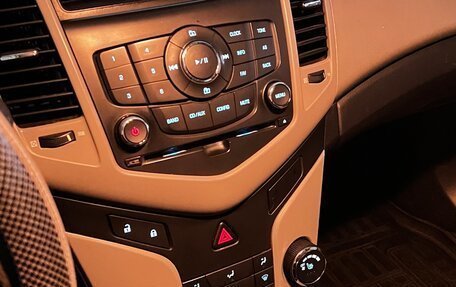 Chevrolet Cruze II, 2012 год, 600 000 рублей, 11 фотография