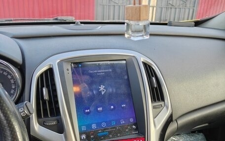 Opel Astra J, 2013 год, 950 000 рублей, 5 фотография