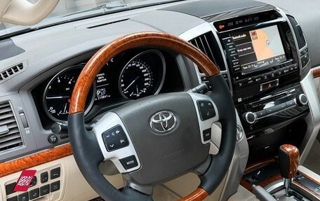 Toyota Land Cruiser 200, 2015 год, 3 890 000 рублей, 11 фотография