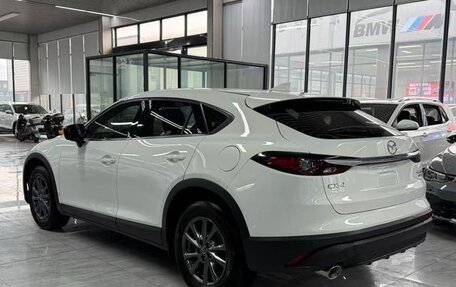 Mazda CX-4, 2022 год, 1 860 000 рублей, 5 фотография