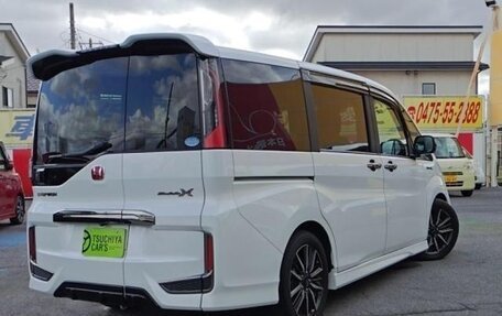 Honda Stepwgn IV, 2016 год, 1 670 000 рублей, 2 фотография