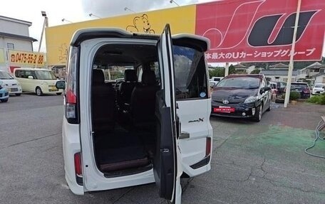 Honda Stepwgn IV, 2016 год, 1 670 000 рублей, 11 фотография