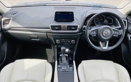 Mazda Axela, 2015 год, 1 031 000 рублей, 18 фотография