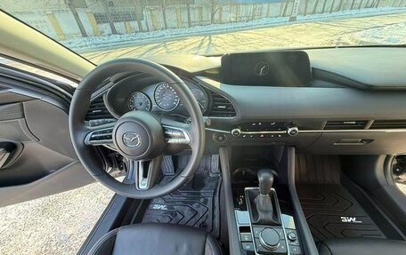 Mazda 3, 2022 год, 1 595 000 рублей, 10 фотография