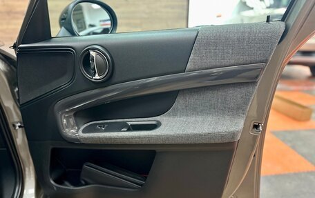 MINI Countryman II (F60), 2017 год, 2 500 000 рублей, 33 фотография