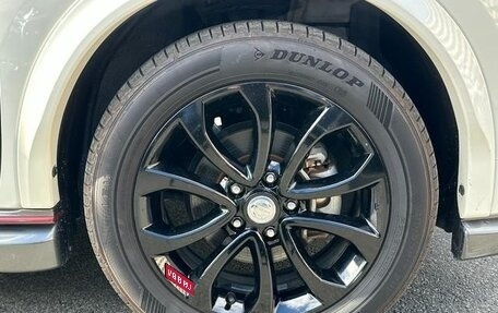 Nissan Juke II, 2015 год, 13 фотография