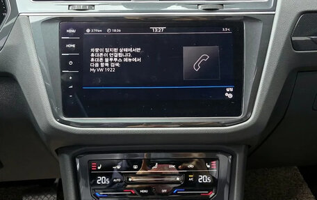 Volkswagen Tiguan II, 2021 год, 3 300 010 рублей, 13 фотография