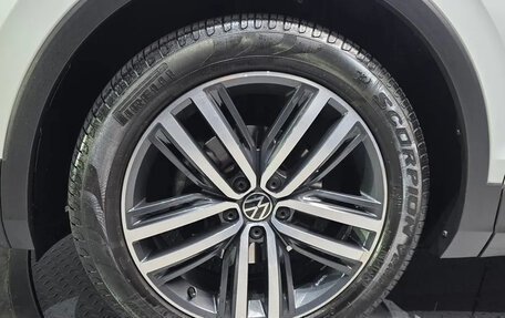 Volkswagen Tiguan II, 2021 год, 3 300 010 рублей, 20 фотография