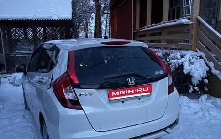 Honda Fit III, 2017 год, 1 200 000 рублей, 2 фотография