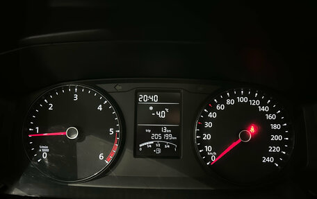 Volkswagen Caravelle T6 рестайлинг, 2016 год, 2 199 000 рублей, 22 фотография