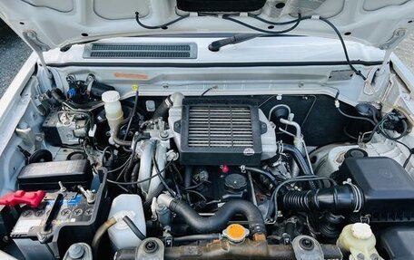 Mitsubishi Pajero Mini II, 2012 год, 593 000 рублей, 18 фотография