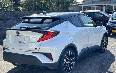 Toyota C-HR I рестайлинг, 2016 год, 1 473 000 рублей, 4 фотография